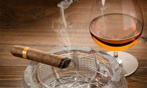 ��������񰲻�ܳ�ʲô ��񰻼����ʳ����